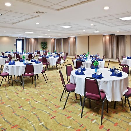 Holiday Inn Express Hotel & Suites Albany By Ihg Eksteriør bilde