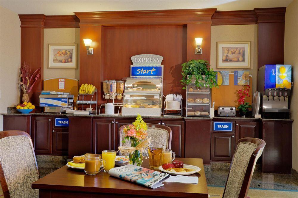Holiday Inn Express Hotel & Suites Albany By Ihg Restaurant bilde